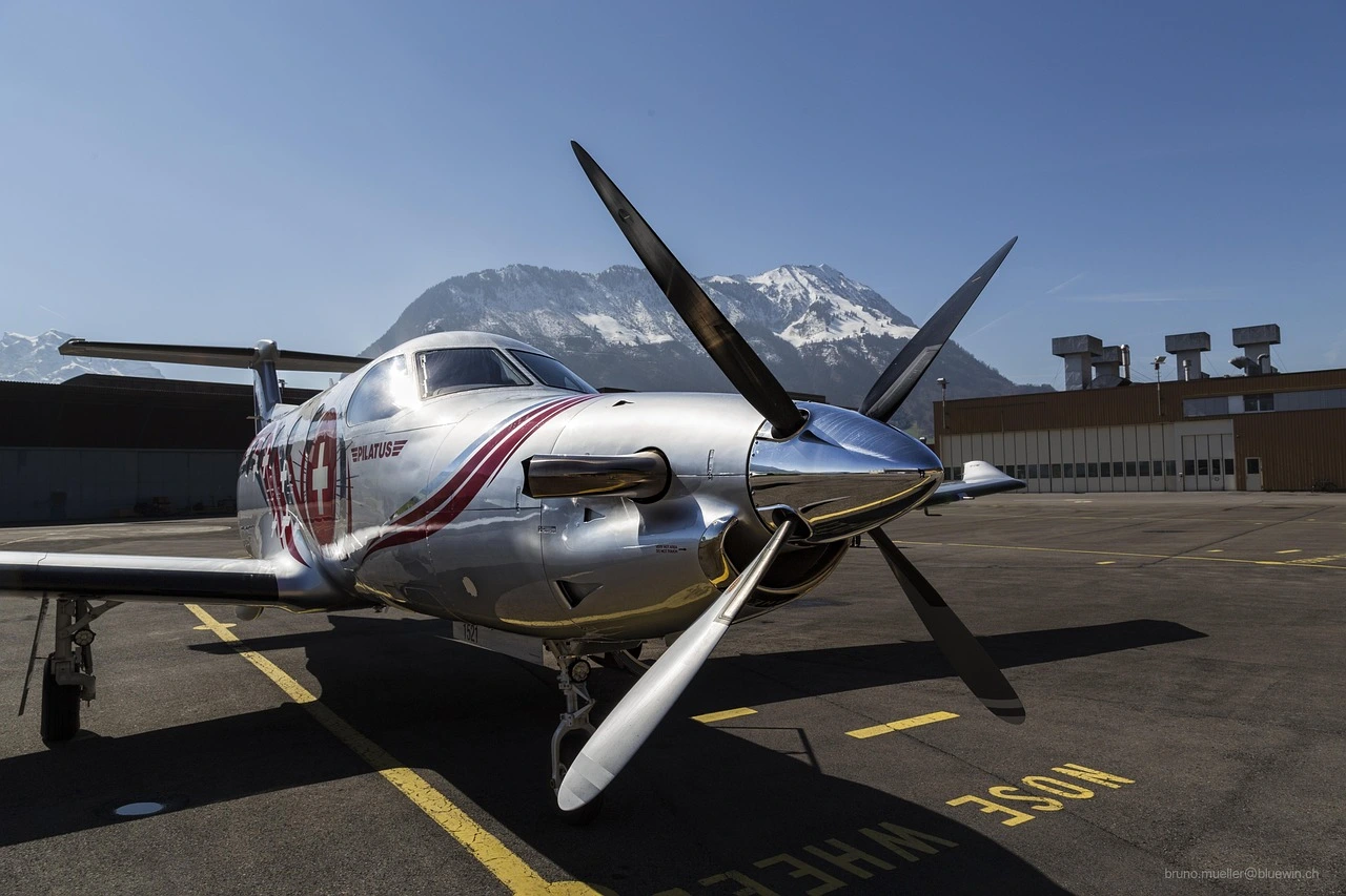 Pilatus PC-12 exterior